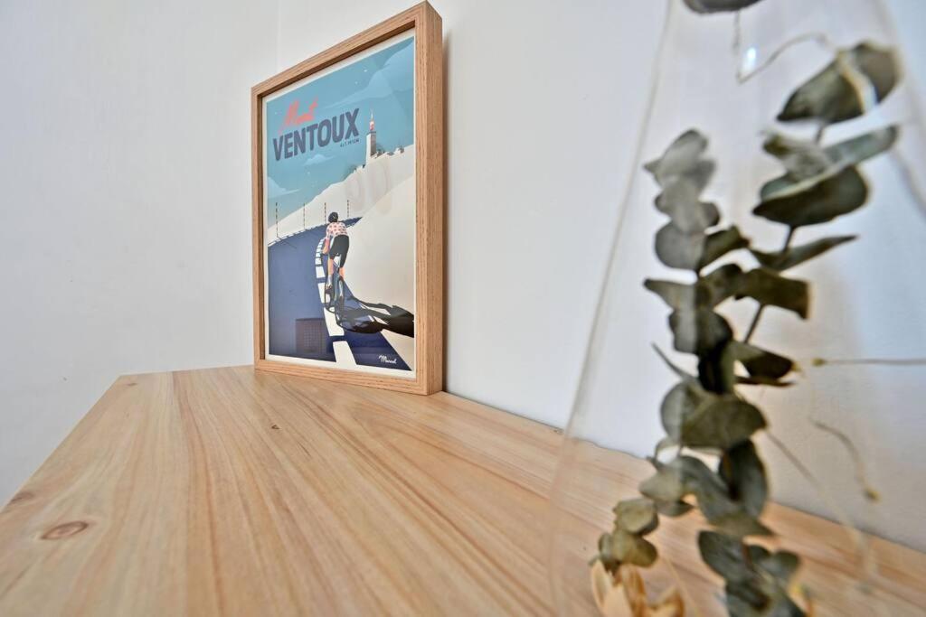 Ferienwohnung Au Coeur Des Platanes - Parking Gratuit Sous-Terrain - Clim - Balcon Avignon Exterior foto